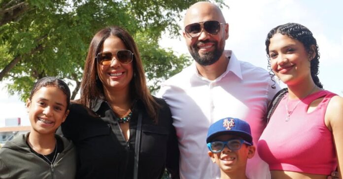 Carlos Beltran Wife